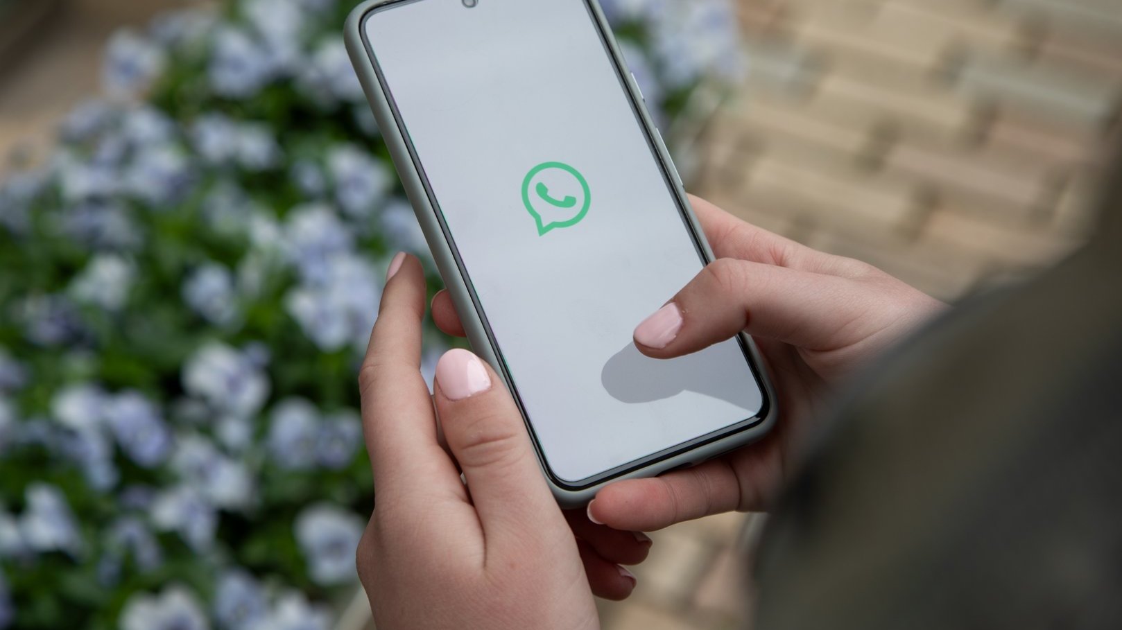 WhatsApp